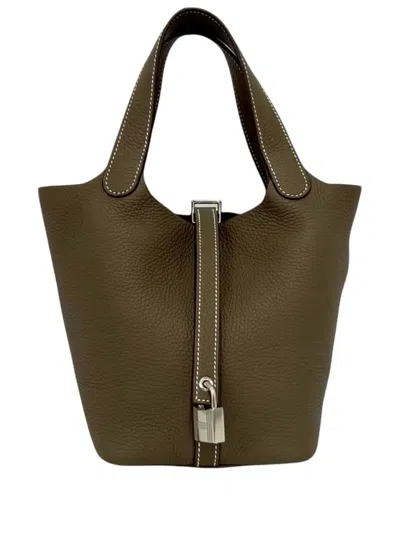 Pre-owned Hermes 2017 Clemence Picotin Lock 18 Handbag In Neutrals