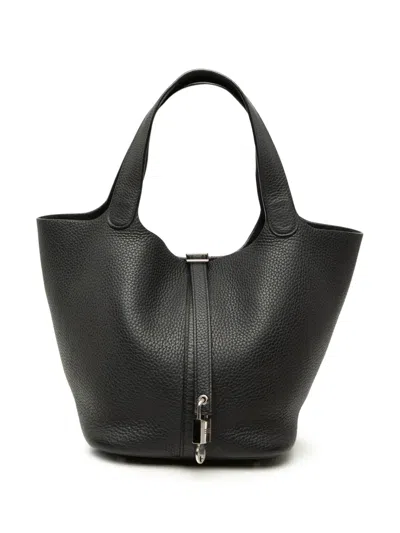 Pre-owned Hermes 2017 Clemence Picotin Lock 22 Handbag In Black