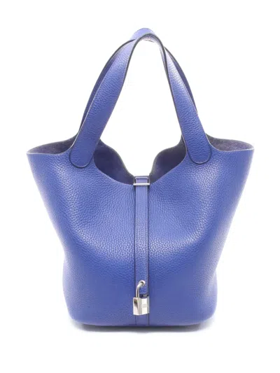 Pre-owned Hermes 2017 Clemence Picotin Lock 22 Handbag In Blue