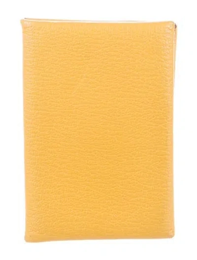Pre-owned Hermes 2018 Calvi Cardholder In Yellow