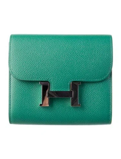 Pre-owned Hermes 2018 Constance Compact Wallet W/ Tags In Green