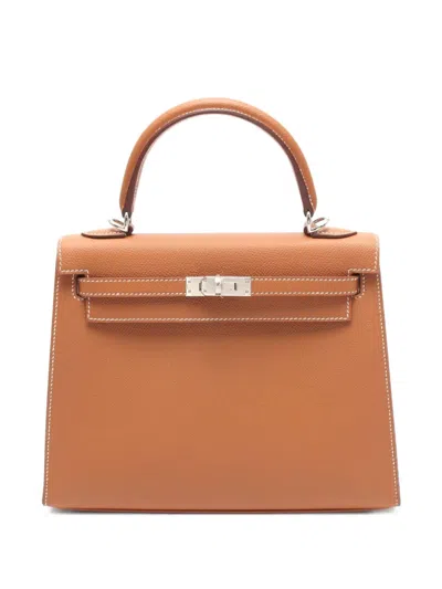 Pre-owned Hermes 2019 Kelly 25 Handbag In Brown