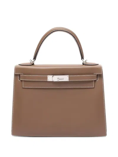 Pre-owned Hermes 2019 Kelly 28 Handbag In Brown