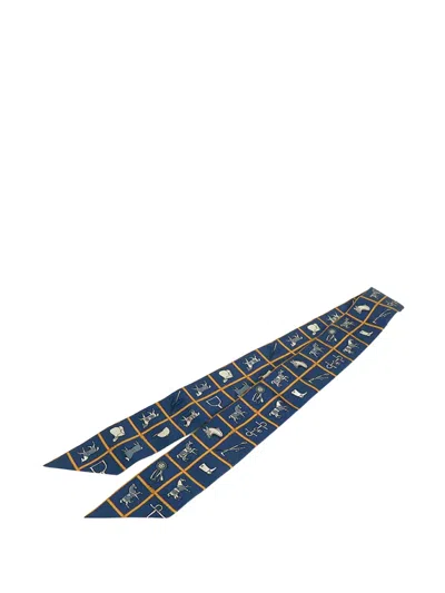 Pre-owned Hermes 2019-2020 Couvertures Et Tenues De Jour Silk Twilly Scarf Scarves In Blue