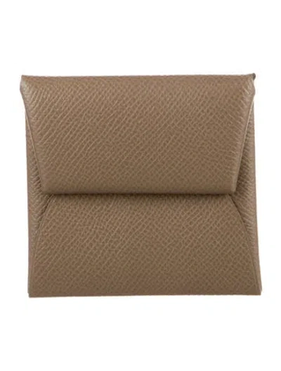 Pre-owned Hermes 2020 Bastia Coin Pouch In Brown