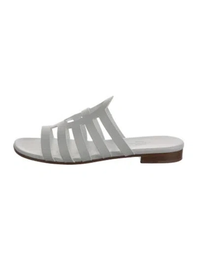 Pre-owned Hermes 2020 Camelia Slides In White