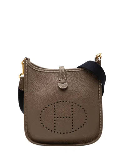 Pre-owned Hermes 2020 Clemence Evelyne I 16 Amazone Crossbody Bag In Brown
