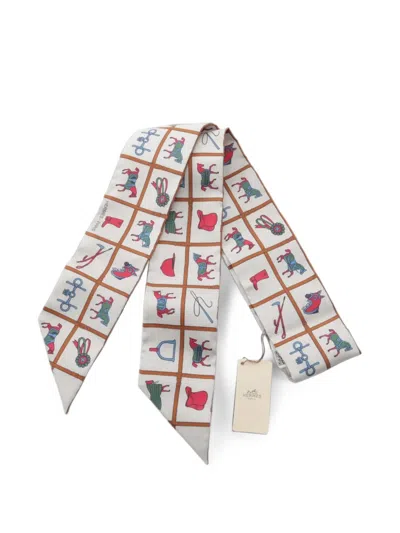 Pre-owned Hermes 2020 Couvertures Et Tenues De Jour Twilly Scarf In Neutrals