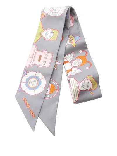 Pre-owned Hermes 2020 Dresse Code Twilly Scarf In Gray