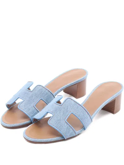 Pre-owned Hermes 2020's Oasis Leather Denim Mule Sandals In Blue