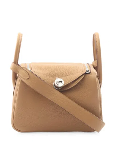 Pre-owned Hermes 2020s Mini Lindy Shoulder Bag In Neutrals
