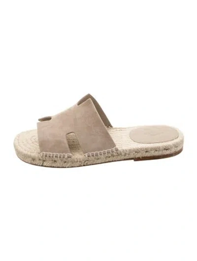 Pre-owned Hermes 2021 Antigua Slides In Neutral