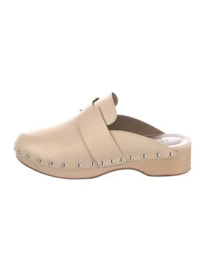 Pre-owned Hermes 2021 Calya Mules In Neutral