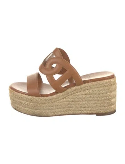 Pre-owned Hermes 2021 Ithea 30 Espadrilles In Brown