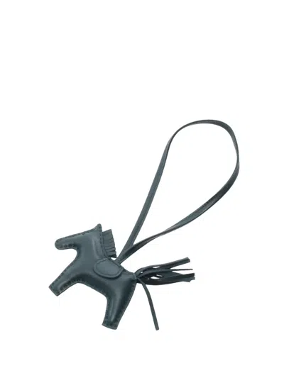 Pre-owned Hermes 2021 Milo Lambskin Grigri Rodeo Bag Charm Pm Key Chain In Green