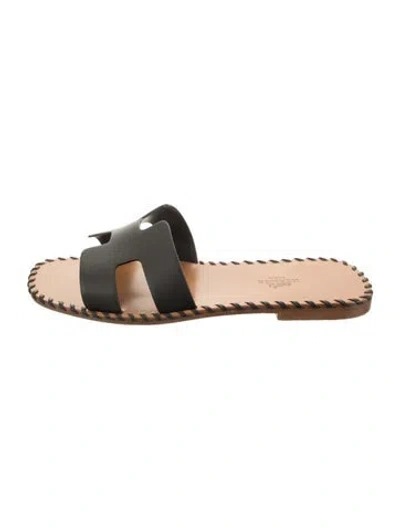Pre-owned Hermes 2021 Oran Slides In Black