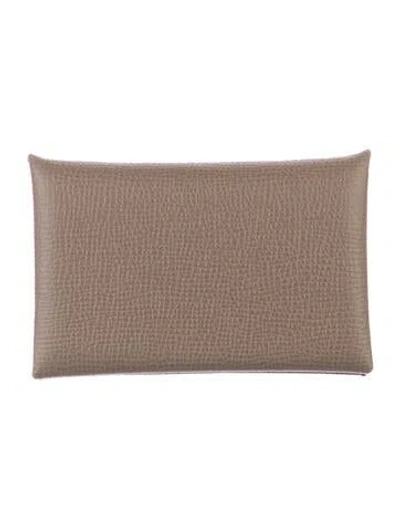 Pre-owned Hermes 2022 Calvi Cardholder In Gray