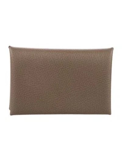 Pre-owned Hermes 2022 Calvi Cardholder In Neutrals