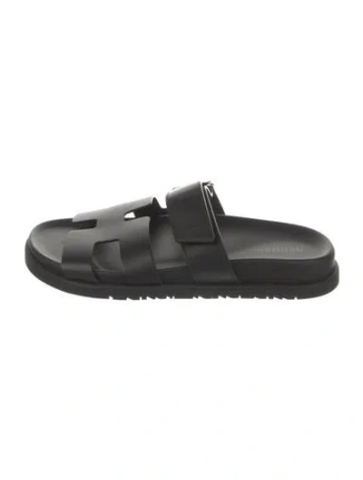 Pre-owned Hermes 2022 Chypre Slides In Black