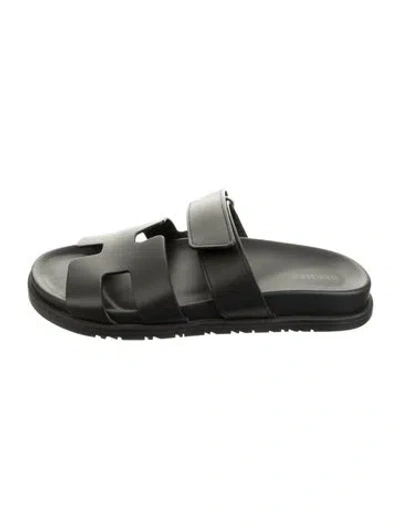 Pre-owned Hermes 2022 Chypre Slides In Black/green