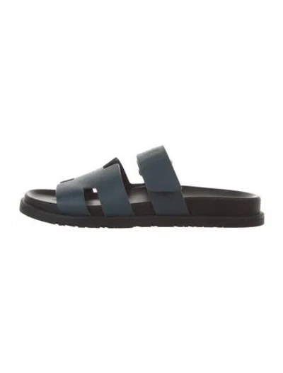 Pre-owned Hermes 2022 Chypre Slides In Blue