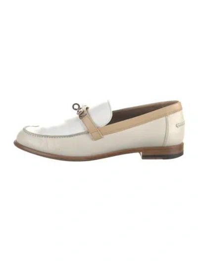 Pre-owned Hermes 2022 Destin Loafers In Neutral