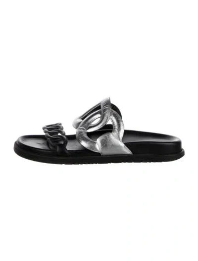 Pre-owned Hermes 2022 Extra Slides In Metallic/silver