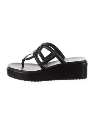 Pre-owned Hermes 2022 Gipsy Flip Flops In Black