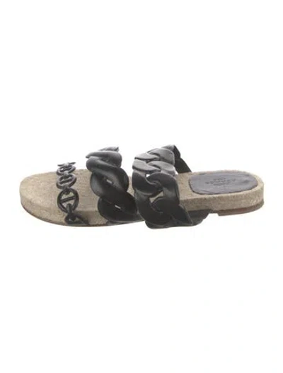 Pre-owned Hermes 2022 Gwen Slides In Black
