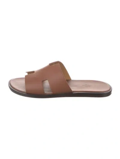 Pre-owned Hermes 2022 Izmir Slides In Brown
