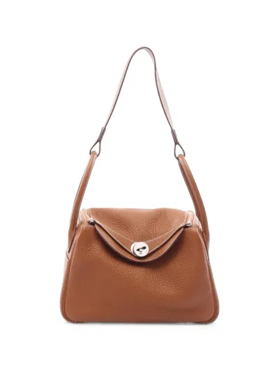 Pre-owned Hermes 2022 Lindy 26 Shoulder Bag In Brown