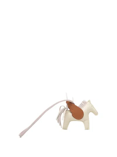 Pre-owned Hermes 2022 Milo Lambskin And Swift Grigri Rodeo Pegase Bag Charm Pm Key Chain In White