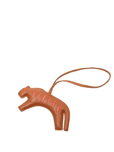 Pre-owned Hermes 2022 Milo Lambskin Rooroo Bico Tiger Bag Charm Key Chain In Brown