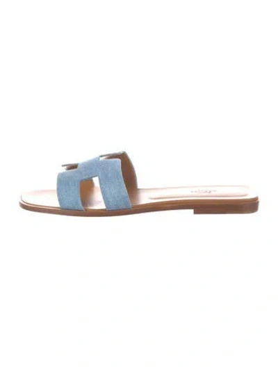 Pre-owned Hermes 2022 Oran Slides In Blue