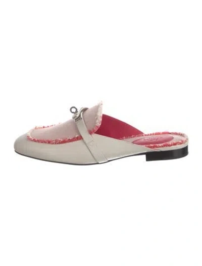 Pre-owned Hermes 2022 oz Mules In Neutral