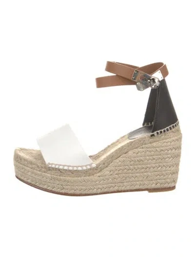 Pre-owned Hermes 2022 Tipoli D'orsay Pumps In White