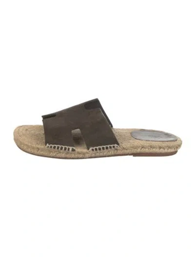Pre-owned Hermes 2023 Antigua Slides In Green