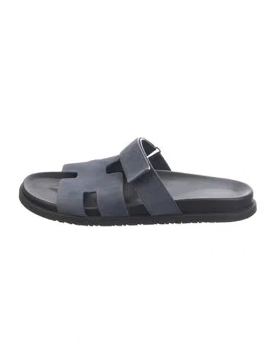 Pre-owned Hermes 2023 Chypre Sandals In Blue
