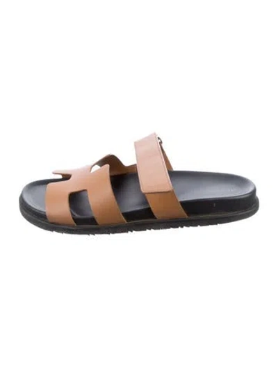 Pre-owned Hermes 2023 Chypre Slides In Brown