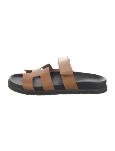 Pre-owned Hermes 2023 Chypre Slides In Brown