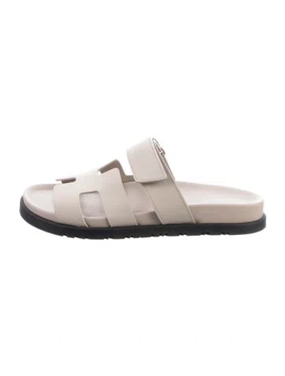 Pre-owned Hermes 2023 Chypre Slides In Neutrals