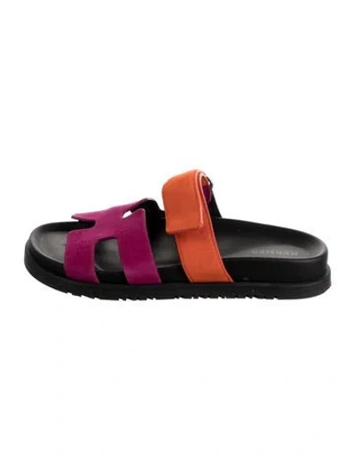 Pre-owned Hermes 2023 Chypre Slides In Orange/pink