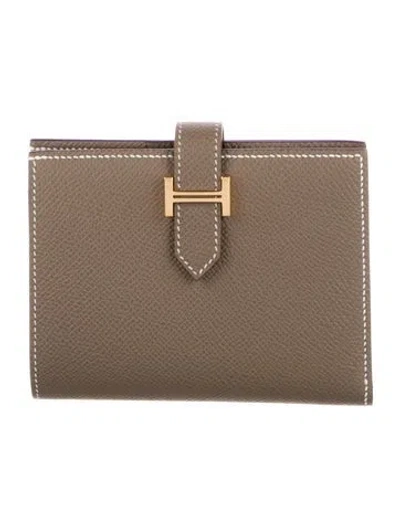 Pre-owned Hermes 2023 Compact Bearn Wallet In Neutral