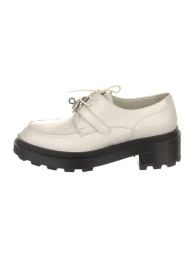 Pre-owned Hermes 2023 First Pumps In Neutral