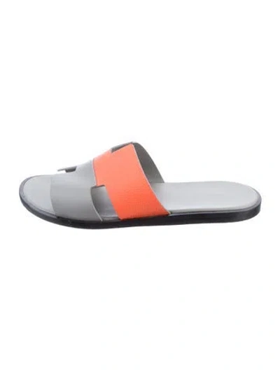 Pre-owned Hermes 2023 Izmir Slides In Gray