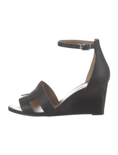 Pre-owned Hermes 2023 Legend Sandals In Black