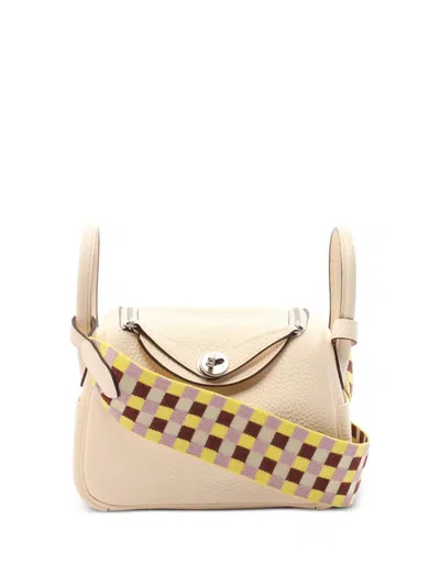 Pre-owned Hermes 2023 Lindy Mini Shoulder Bag In Neutrals