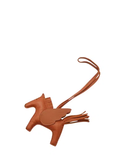 Pre-owned Hermes 2023 Milo Lambskin Grigri Rodeo Bag Charm Pm Key Chain In Brown