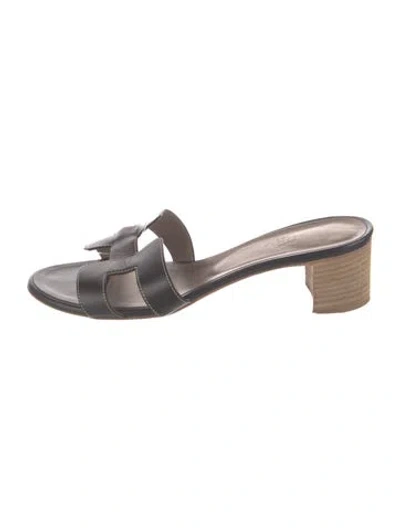 Pre-owned Hermes 2023 Oasis Slides In Black
