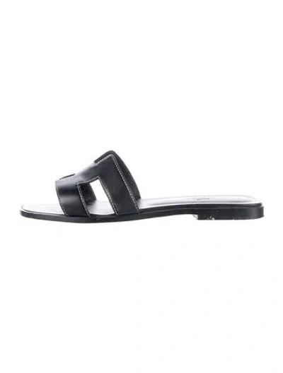 Pre-owned Hermes 2023 Oran Slides In Black